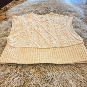 Free People Women’s sweater vest. Cream color size XS. Like new!